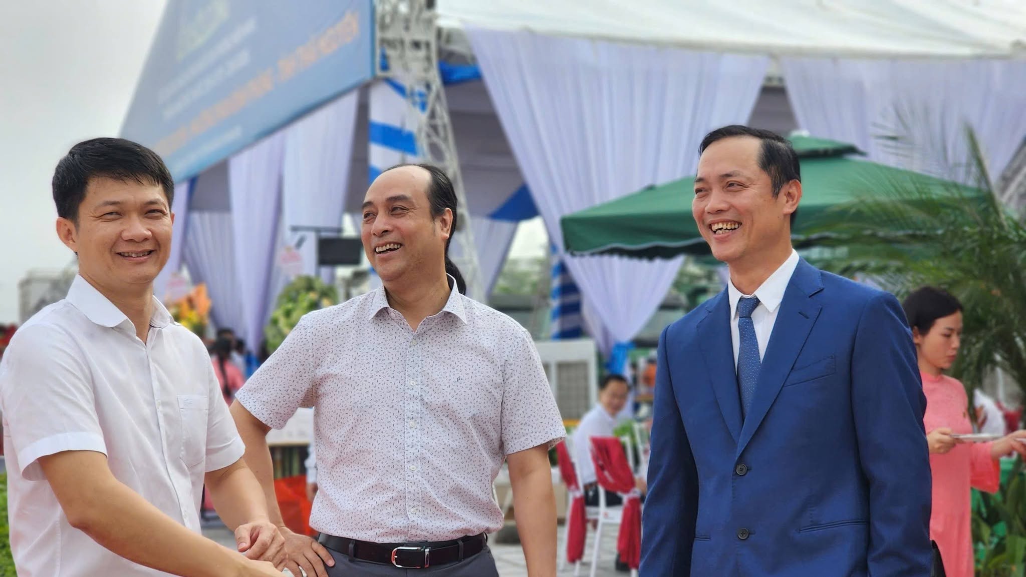 Các đại biểu tham dự Lễ khởi công Dự án Nhà ở xã hội Túc Duyên tại Thái Nguyên