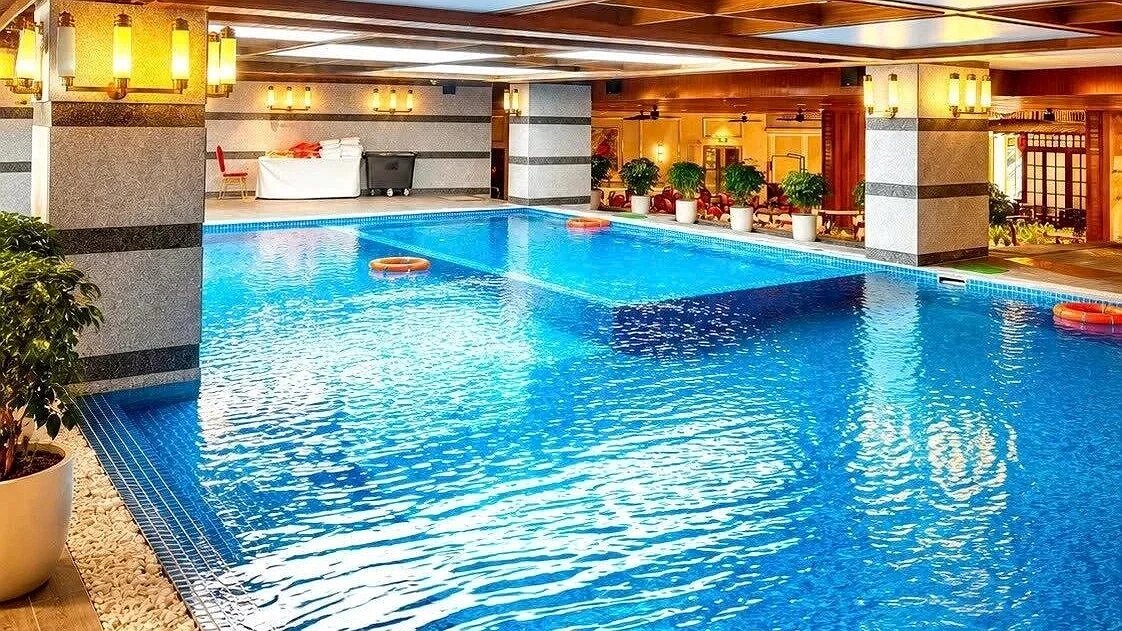 Hồ bơi trong nhà có gia nhiệt tại Best Western Premier Imperial Đà Lạt
